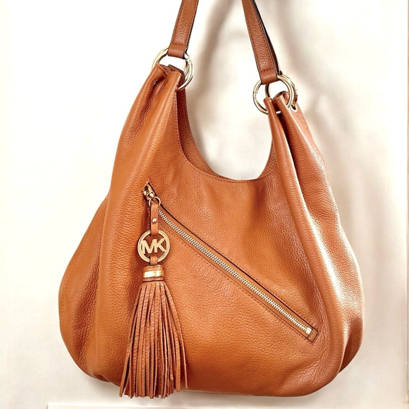 Michael Kors slouchy Fulton style shoulder bag in caramel brown - Picture 1 of 16